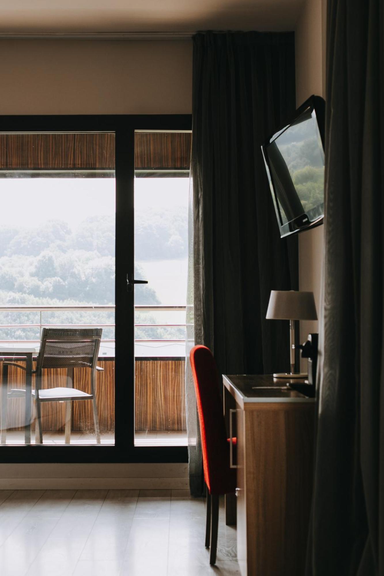 K10 Hotel 4*